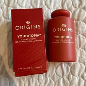 YOUTHTOPIA™
Liquid Exfoliating Apple Face Peel